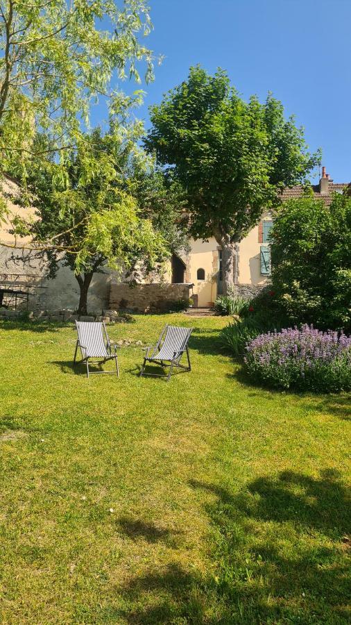 Gite L'Annexe Du Prieure Besson Exterior photo
